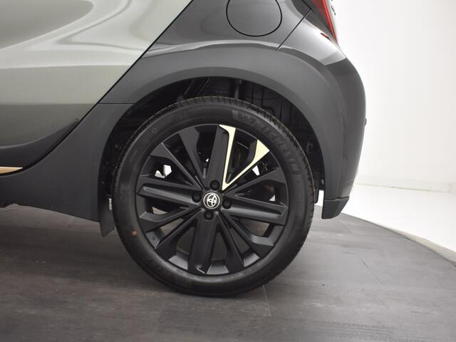 Toyota AYGO 1.0 VVT-i MT Premium Design | Parkeersensoren V+A | Stoelverwarm