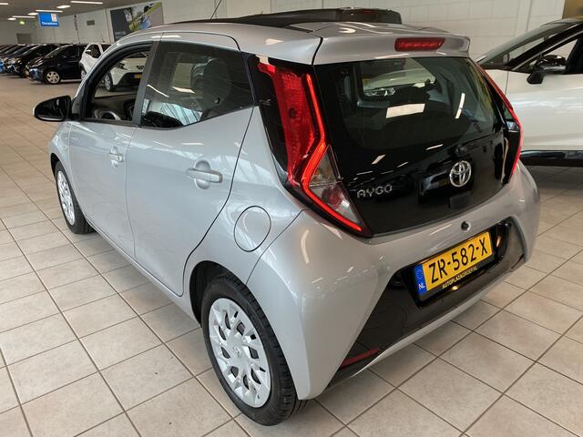 Toyota AYGO 1.0 VVT-i x-play limited Cabrio