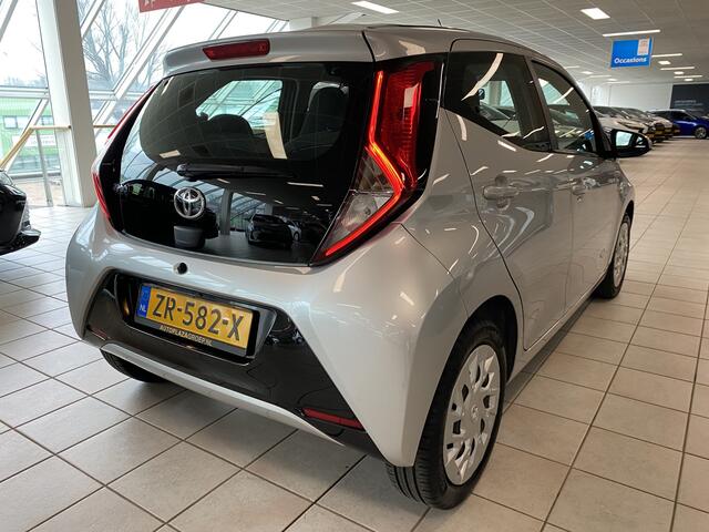 Toyota AYGO 1.0 VVT-i x-play limited Cabrio