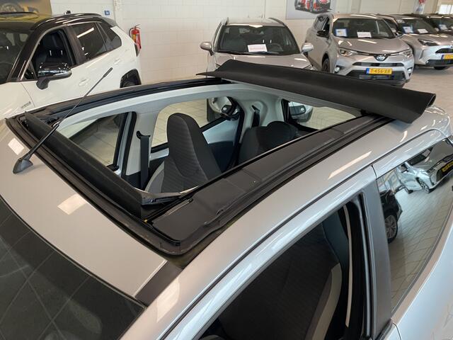 Toyota AYGO 1.0 VVT-i x-play limited Cabrio