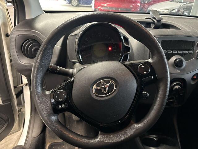 Toyota AYGO 1.0 VVT-i x-fun