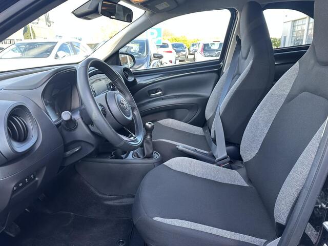 Toyota AYGO X 1.0 VVT-i MT Play