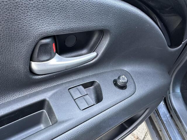 Toyota AYGO X 1.0 VVT-i MT Play