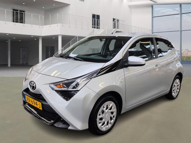 Toyota AYGO 1.0 VVT-i x-play, Camera! Apk 11-2025! VERWACHT!!