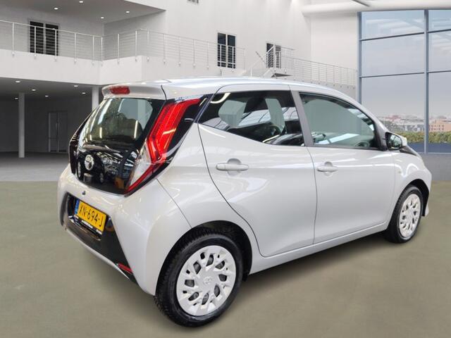 Toyota AYGO 1.0 VVT-i x-play, Camera! Apk 11-2025! VERWACHT!!