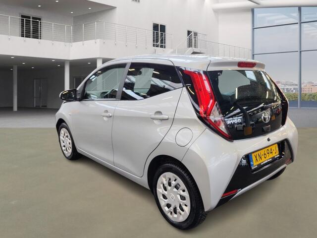 Toyota AYGO 1.0 VVT-i x-play, Camera! Apk 11-2025! VERWACHT!!