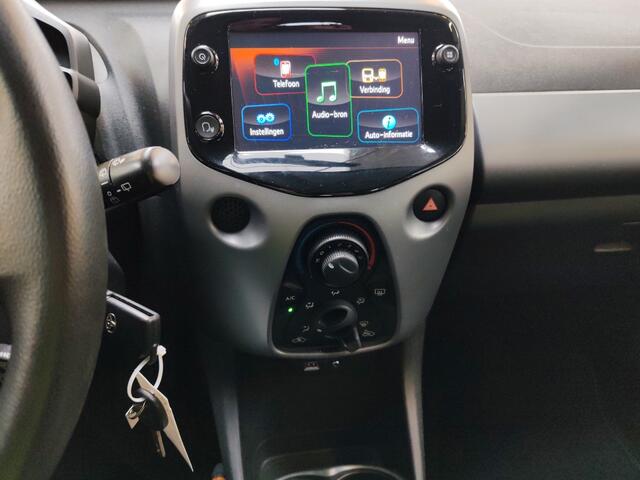 Toyota AYGO 1.0 VVT-i x-play, Camera! Apk 11-2025! VERWACHT!!