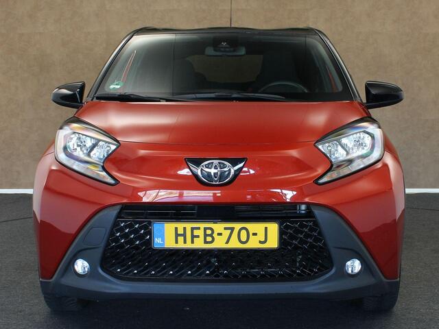Toyota AYGO X 1.0 VVT-i MT Pulse - AIRCO - TWO TONE LAK - VOORSTOELEN VERWARMD - 17 INCH LICHT METALEN VELGEN - CAMERA - BLUETOOTH - LEDEREN STUUR- ADAPTIEVE CRUISE CONTROL - APPLE CARPLAY/ ANDROID AUTO - DONKER GETINTE RAMEN ACHTER