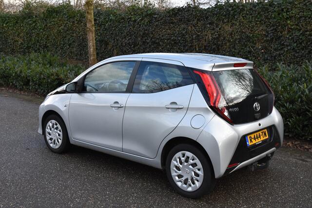 Toyota AYGO 1.0 VVT-i x-joy | TREKHAAK | AIRCO | CAMERA