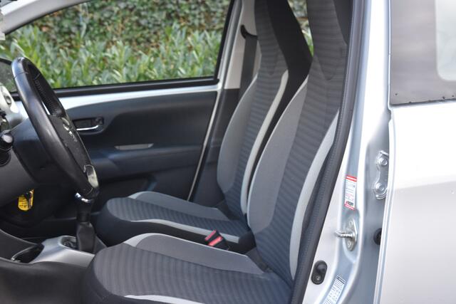 Toyota AYGO 1.0 VVT-i x-joy | TREKHAAK | AIRCO | CAMERA