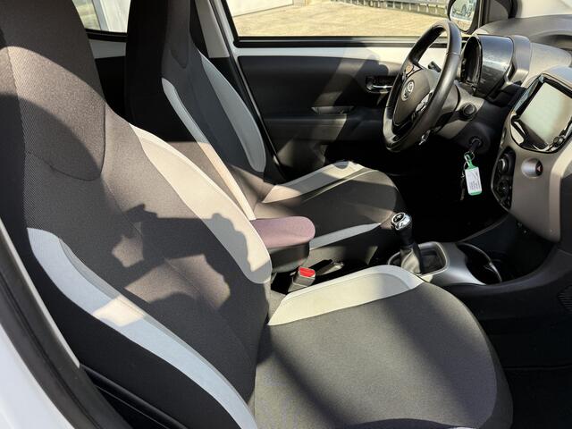 Toyota AYGO 1.0 VVT-i x-sport * Airco * NIEUWSTAAT *