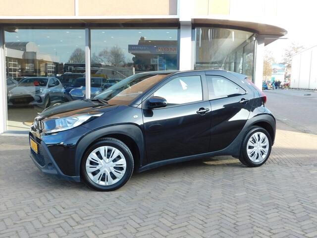 Toyota AYGO X 1.0 VVT-i MT Play | ACC | Achteruitrijcamera |