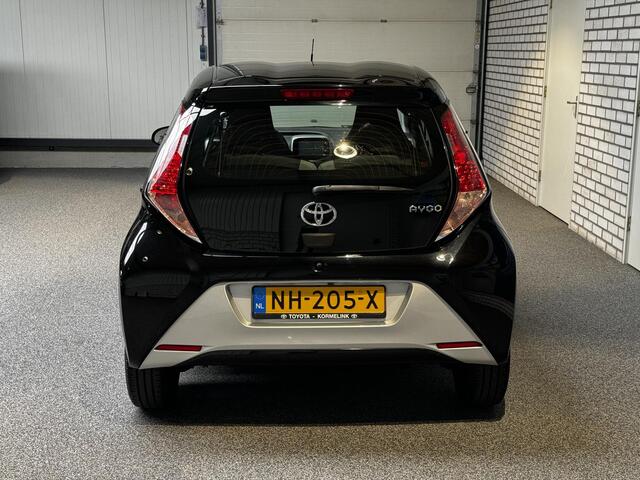 Toyota AYGO 1.0 VVT-i x-play
