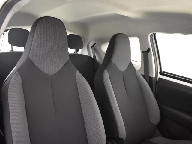 Toyota AYGO 1.0 VVT-i x-fun