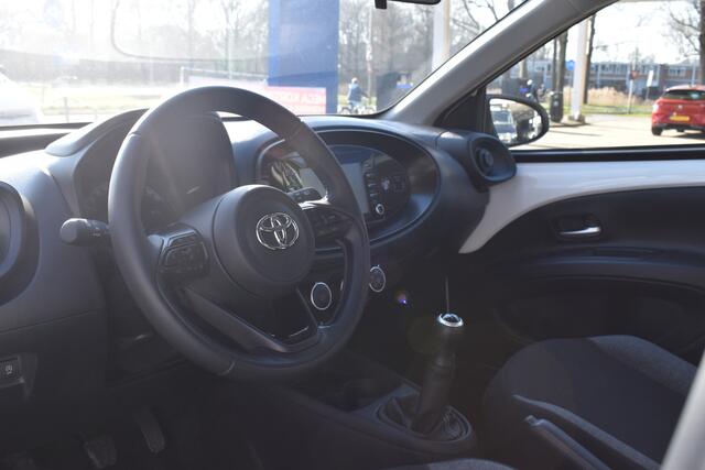 Toyota AYGO X 1.0 VVT-i MT Play | Apple Carplay/Android | Camera | Airco | Safety-sense | El. ramen 12 mnd BOVAG garantie Whatsapp 06-53188999