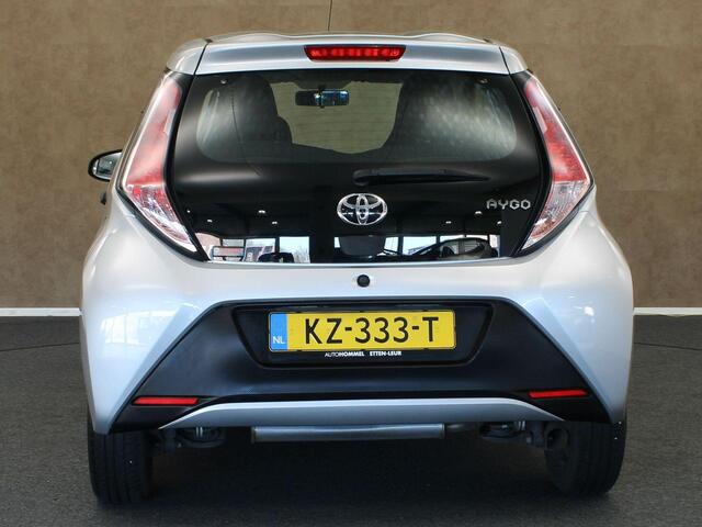 Toyota AYGO 1.0 VVT-i x-now - ORIGINEEL NEDERLANDSE AUTO - VOLLEDIG HOMMEL ONDERHOUD! - AIRCO - RADIO - LED DAGVERLICHTING