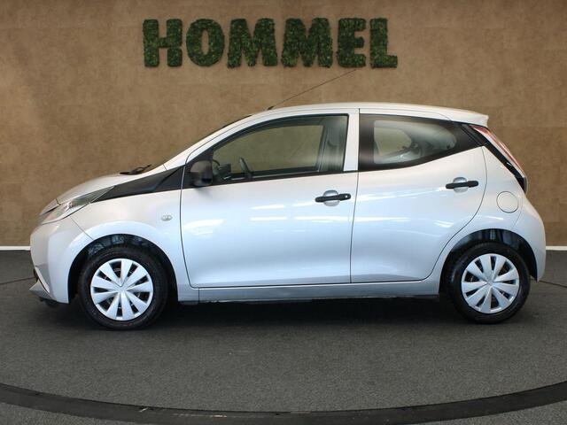 Toyota AYGO 1.0 VVT-i x-now - ORIGINEEL NEDERLANDSE AUTO - VOLLEDIG HOMMEL ONDERHOUD! - AIRCO - RADIO - LED DAGVERLICHTING