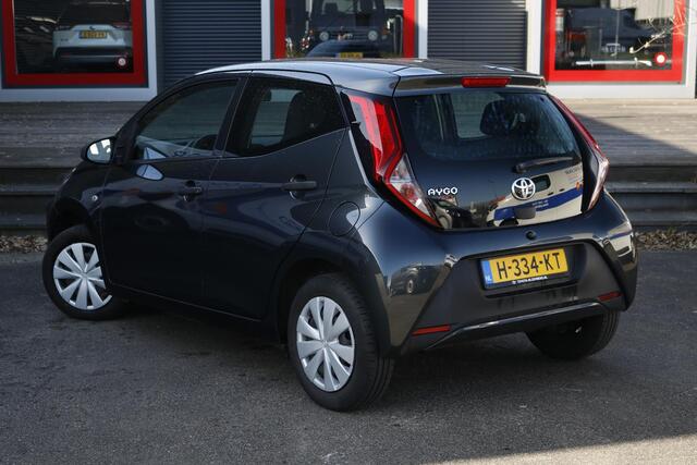 Toyota AYGO 1.0 VVT-i x-fun