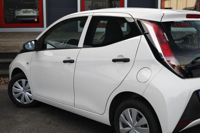 Toyota AYGO 1.0 VVT-i x-fun