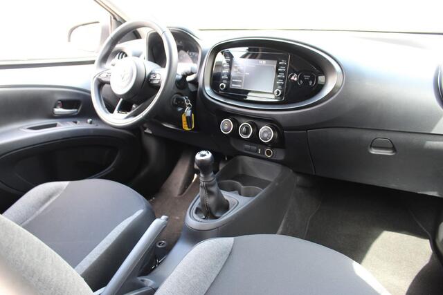 Toyota AYGO X 1.0 VVT-i MT