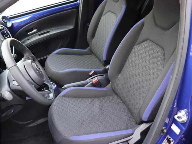 Toyota AYGO X 1.0 VVT-i S-CVT Pulse Bitone lak
