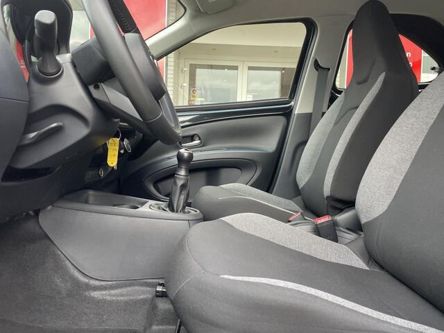 Toyota AYGO 1.0 VVT-i MT play | Rijstrooksensor | Apple CarPlay Android Auto