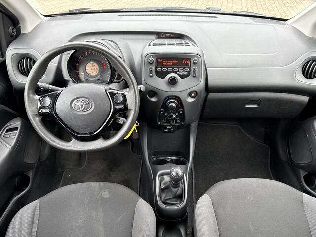 Toyota AYGO 1.0 VVT-i x-fun **AIRCO/ BEGRENZER/ 36 MAANDEN GARANTIE**