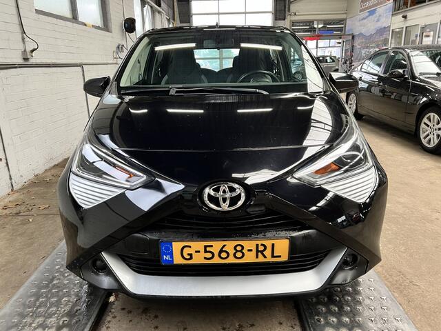 Toyota AYGO 1.0 VVT-i x-play ltd Apple Carplay Camera Navigatie Airco