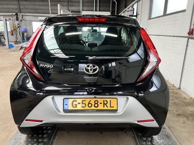 Toyota AYGO 1.0 VVT-i x-play ltd Apple Carplay Camera Navigatie Airco