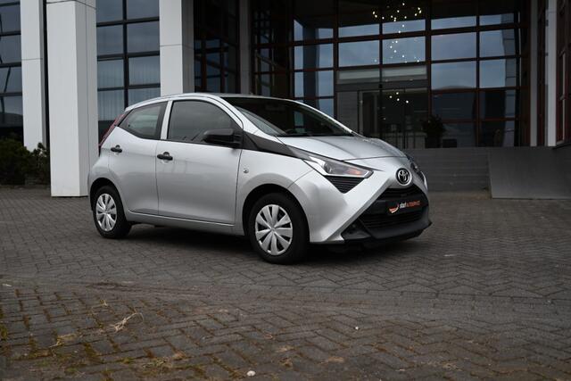 Toyota AYGO 1.0 VVTi X 5 deurs Cruise LED