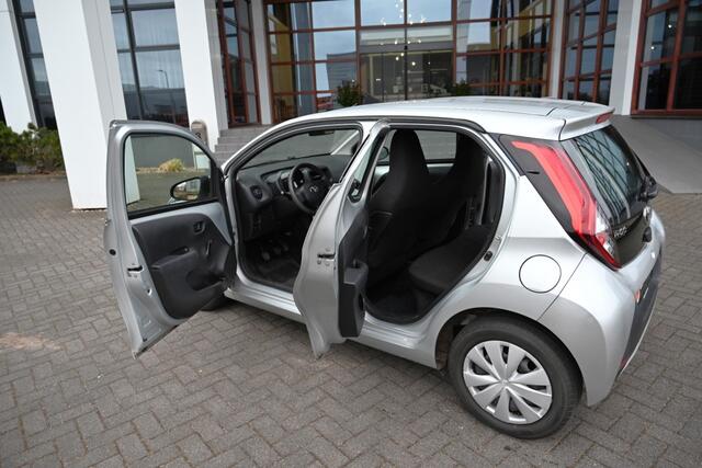 Toyota AYGO 1.0 VVTi X 5 deurs Cruise LED