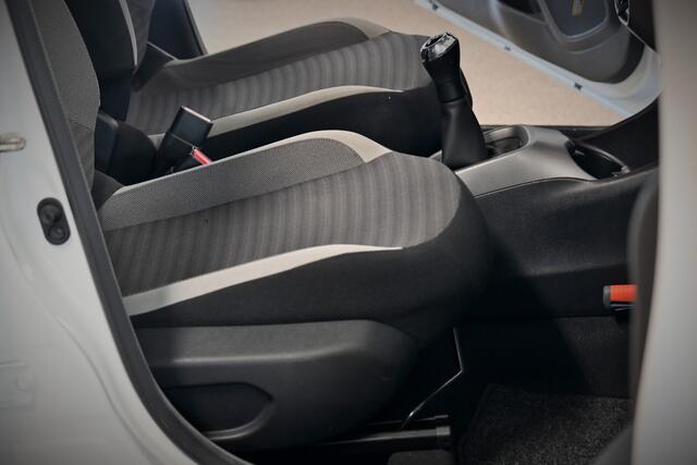Toyota AYGO 1.0 VVT-i x-play limited