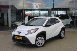 toyota-aygo-1.0-vvt-i-mt-play--and