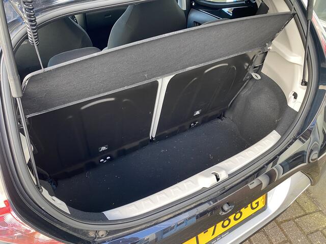Toyota AYGO 1.0 VVT-i x-nav