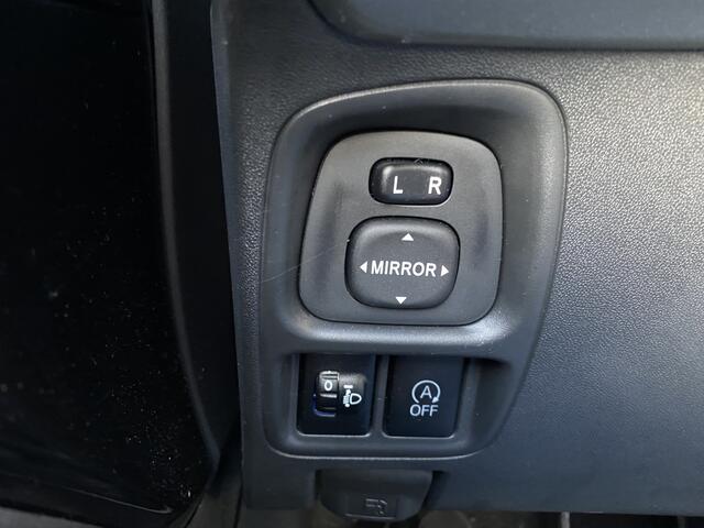 Toyota AYGO 1.0 VVT-i x-nav