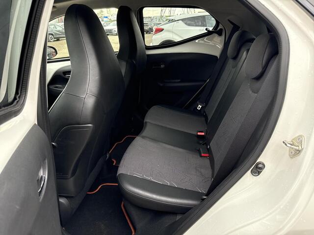 Toyota AYGO 1.0 VVT-i x-cite **AIRCO/ APPLE CARPLAY/ BEGRENZER/ 36 MAANDEN GARANTIE**