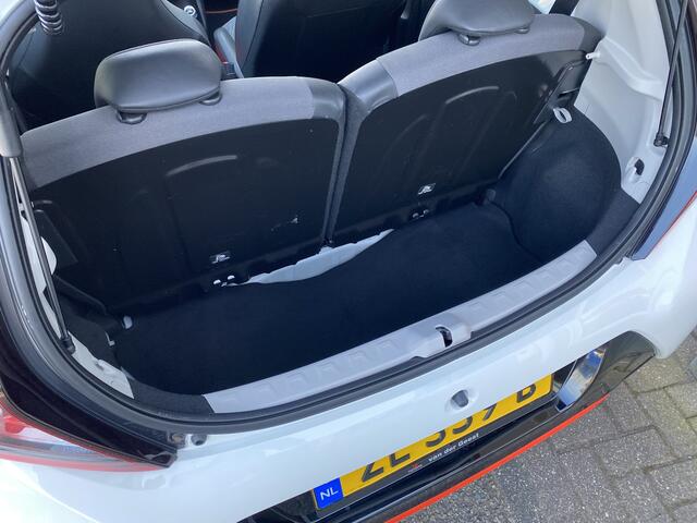 Toyota AYGO 1.0 VVT-i x-cite