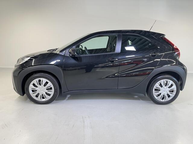 Toyota AYGO X 1.0 VVT-i MT Play | Carplay | Airco | licht/regen sensor |