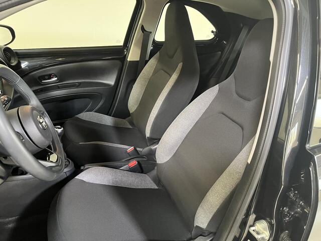Toyota AYGO X 1.0 VVT-i MT Play | Carplay | Airco | licht/regen sensor |