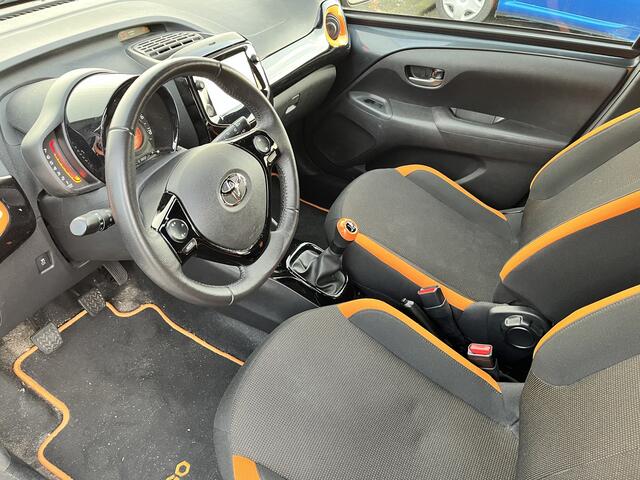 Toyota AYGO 1.0 VVT-i x-JBL Clima Camera Apple Carplay Android auto NL auto 1e Eigenaar