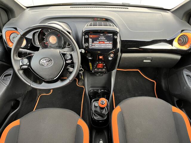 Toyota AYGO 1.0 VVT-i x-JBL Clima Camera Apple Carplay Android auto NL auto 1e Eigenaar