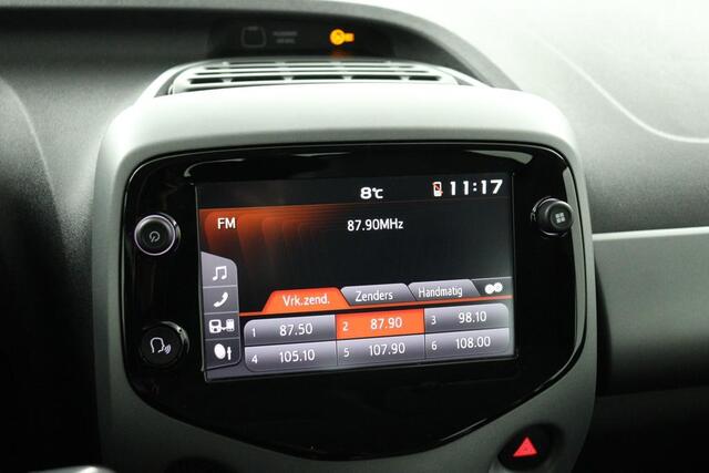 Toyota AYGO 1.0 VVT-i x-play | Apple Carplay/Android Auto | achteruitrijcamera | Airco |