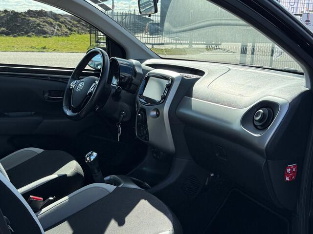 Toyota AYGO 1.0 VVT-i x-play | 5 Deurs | Airco | Alu velgen | Camera |