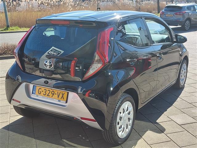 Toyota AYGO 1.0 VVT-i x-play
