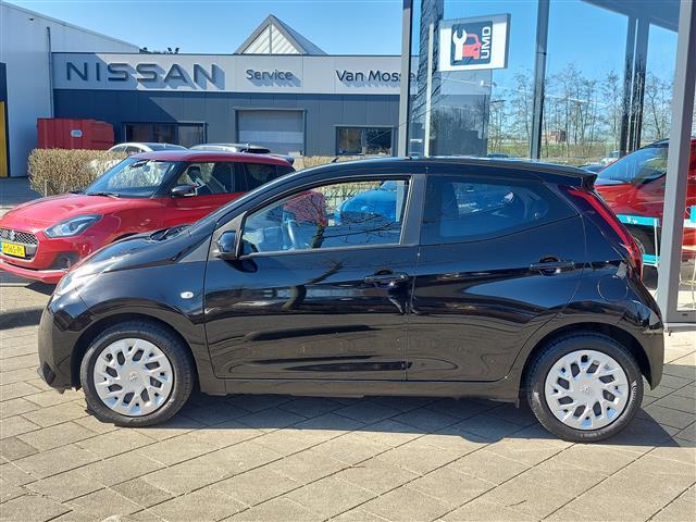 Toyota AYGO 1.0 VVT-i x-play