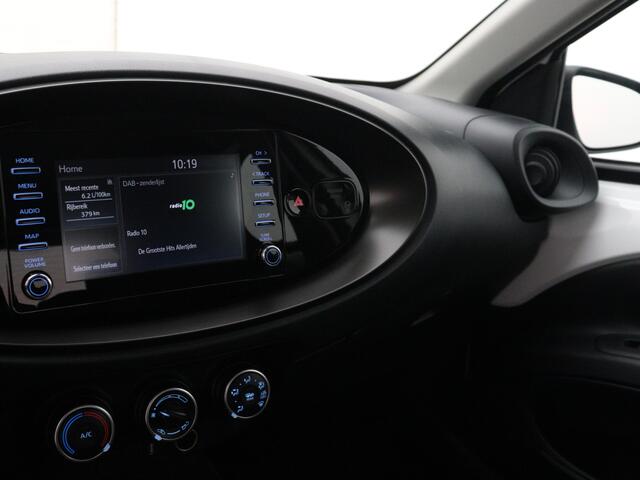 Toyota AYGO X 1.0 VVT-i S-CVT play | Camera | Airco |