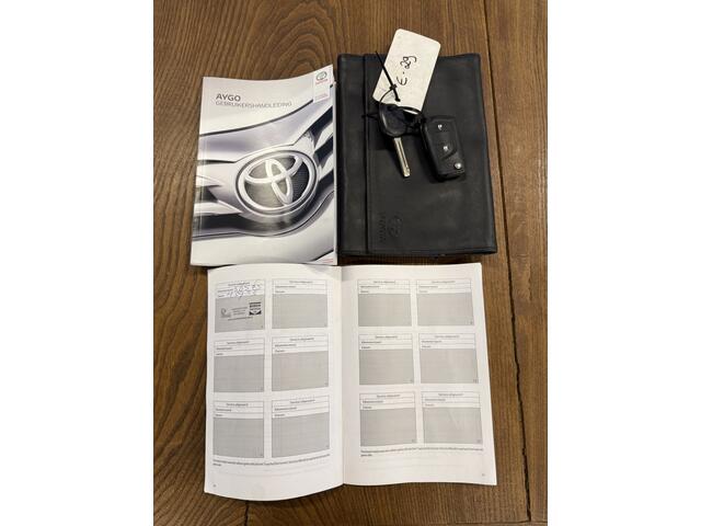 Toyota AYGO 1.0 VVT-i x-play limited | Apple carplay | Begrenzer | LED Dagrijverlichting | Nederlands geleverd