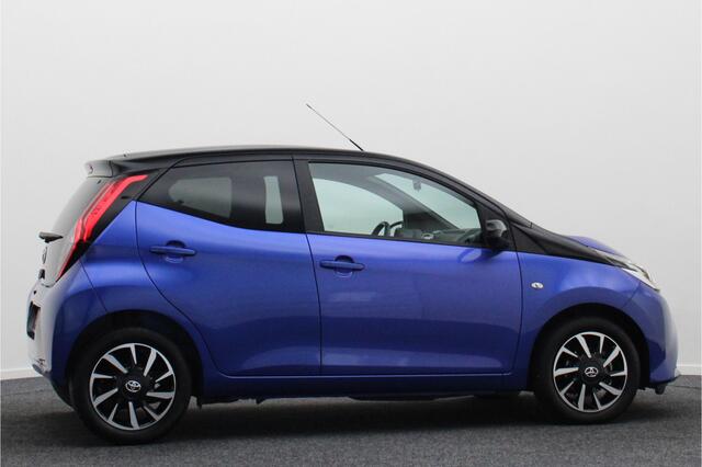 Toyota AYGO 1.0 VVT-i x-cite ultimate Two-Tone, Climate, Camera, Apple Carplay, LED, DAB