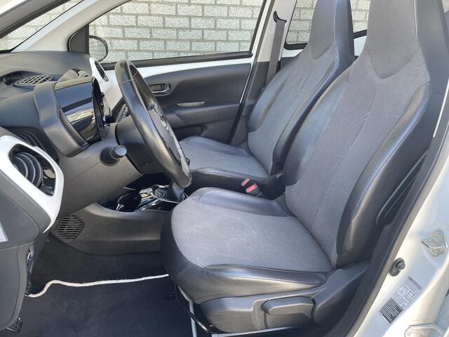 Toyota AYGO 1.0 VVT-i x-pose