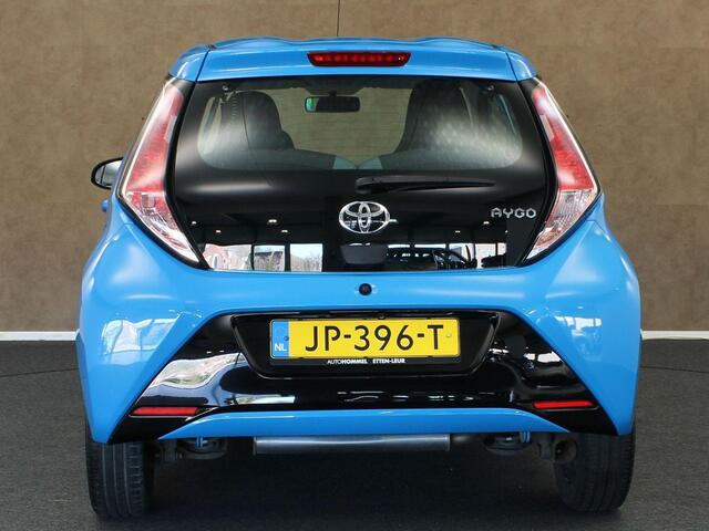 Toyota AYGO 1.0 VVT-i x-play - ORIGINEEL NEDERLANDSE AUTO - BLUETOOTH TELEFOONVOORBEREIDING - AIRCO - ELEKTRISCHE BEDIENBARE BUITENSPIEGELS - MULTIFUNCTIONEEL STUURWIEL - ELEKTRISCHE RAMEN -